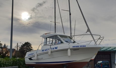 Auto école pour cours de bateaux à Évian-les-Bains